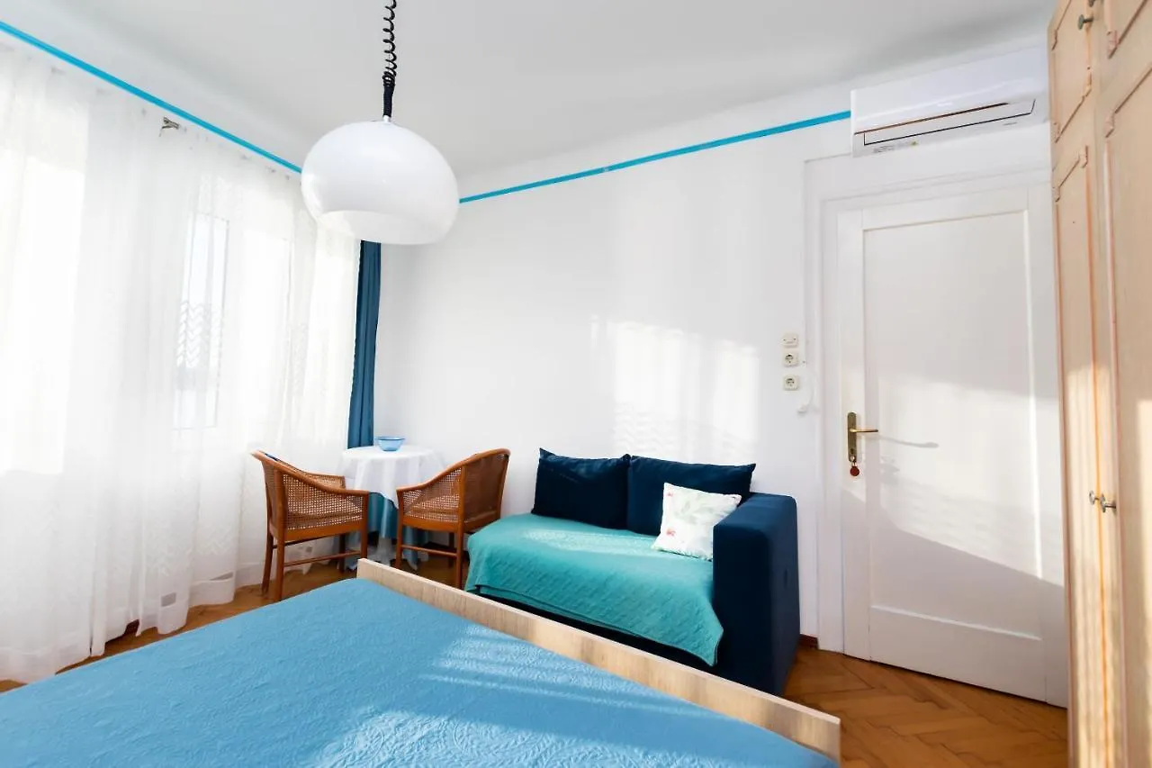 Rooms Marica B Rab Town Guest house